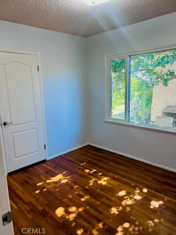 bedroom2