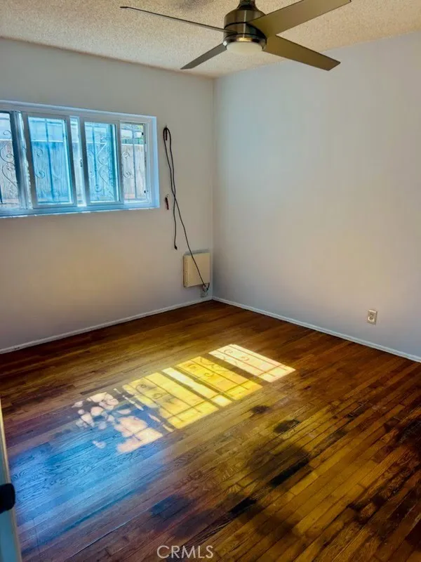 bedroom1