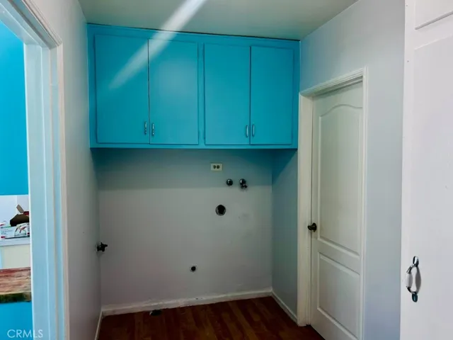 washer & dryer space