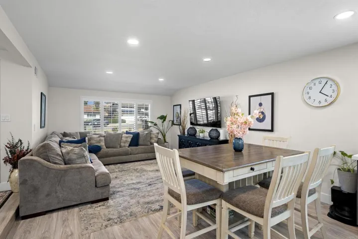 5621 Loping Lane, Bonita, California 91902