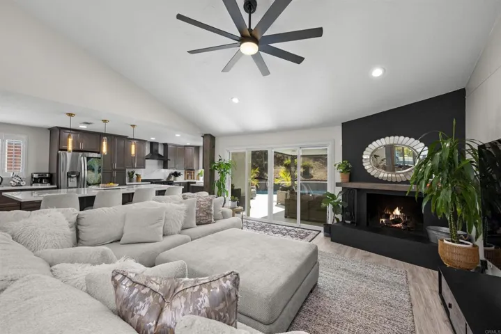 5621 Loping Lane, Bonita, California 91902