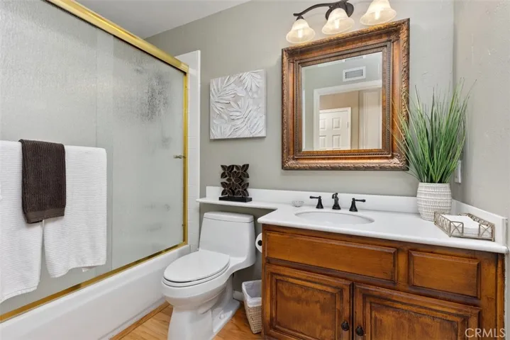 Secondary bathroom