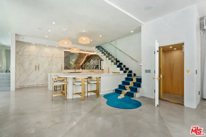 15 Reef Street, Marina Del Rey, California 90292