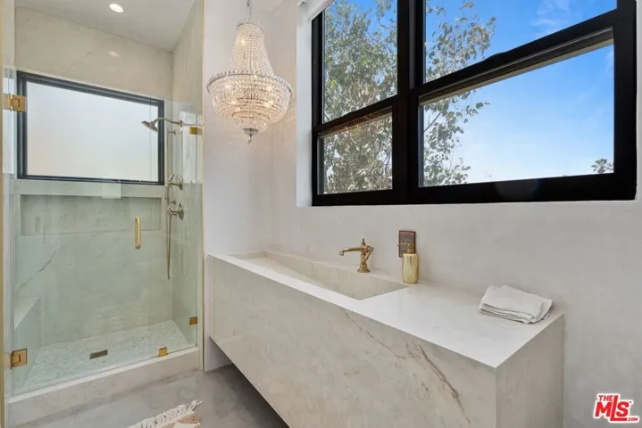 15 Reef Street, Marina Del Rey, California 90292