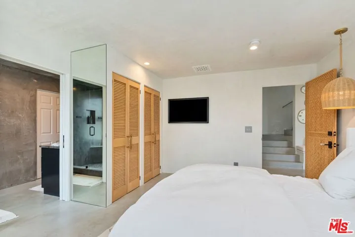 15 Reef Street, Marina Del Rey, California 90292