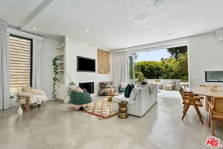 15 Reef Street, Marina Del Rey, California 90292