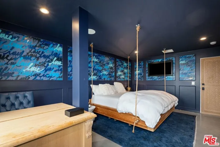 15 Reef Street, Marina Del Rey, California 90292