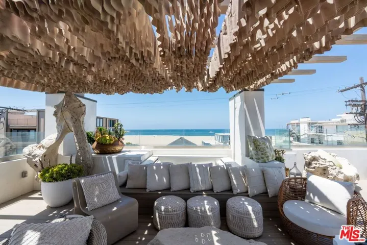 15 Reef Street, Marina Del Rey, California 90292