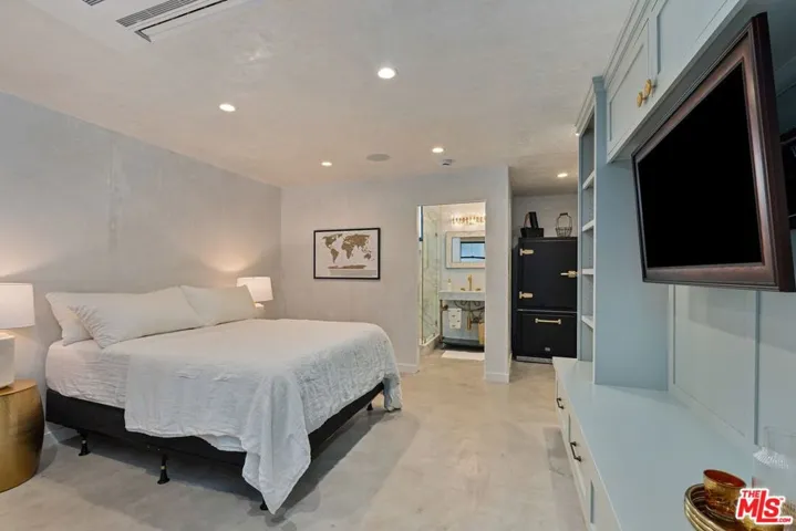 15 Reef Street, Marina Del Rey, California 90292