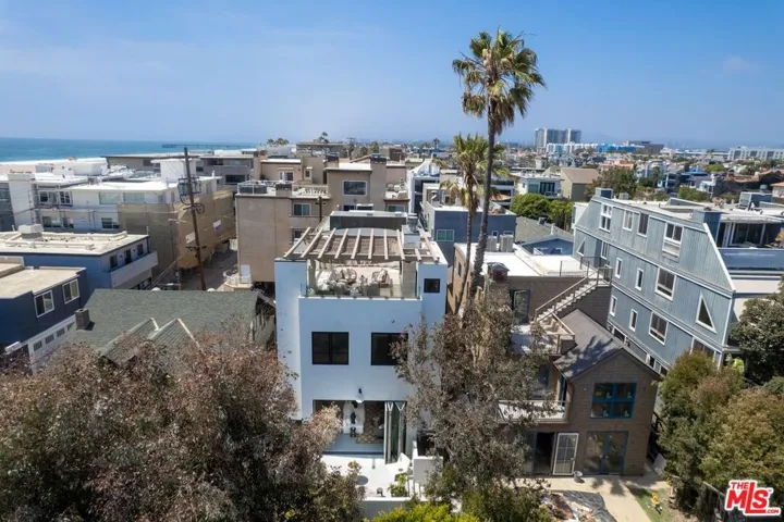 15 Reef Street, Marina Del Rey, California 90292