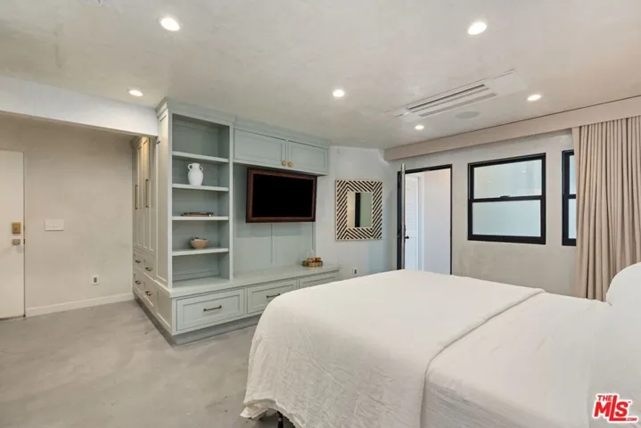 15 Reef Street, Marina Del Rey, California 90292