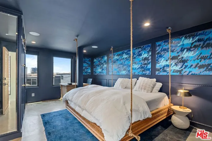 15 Reef Street, Marina Del Rey, California 90292