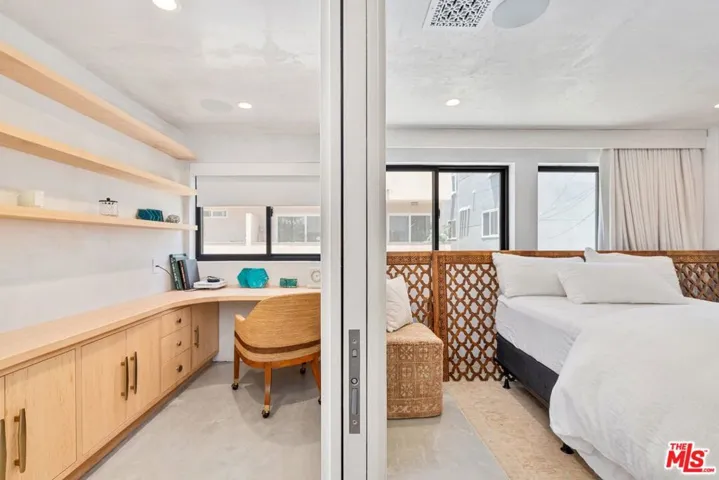 15 Reef Street, Marina Del Rey, California 90292