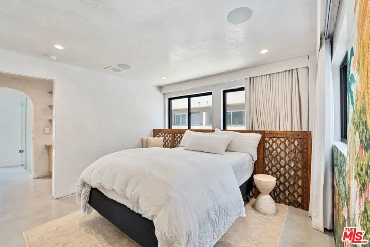 15 Reef Street, Marina Del Rey, California 90292