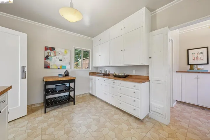 98 Fairlawn Dr, Berkeley, California 94708