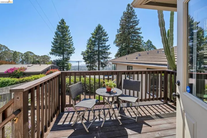 98 Fairlawn Dr, Berkeley, California 94708