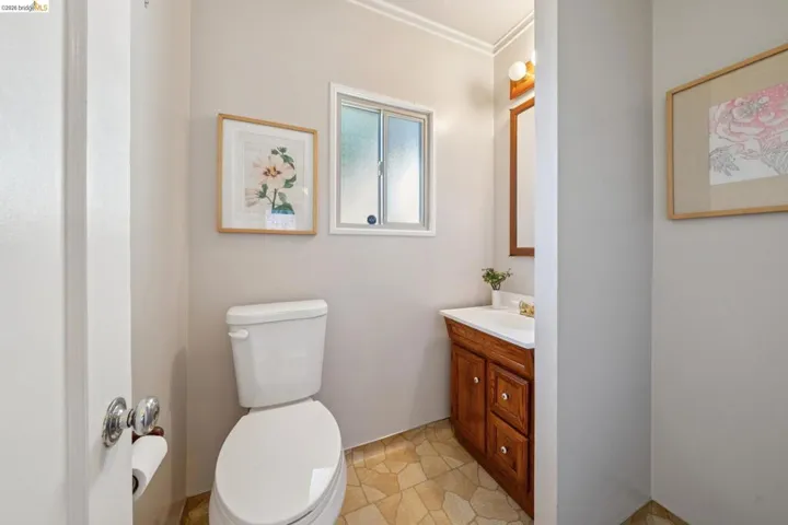 98 Fairlawn Dr, Berkeley, California 94708