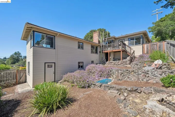 98 Fairlawn Dr, Berkeley, California 94708