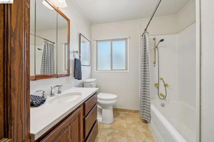 98 Fairlawn Dr, Berkeley, California 94708