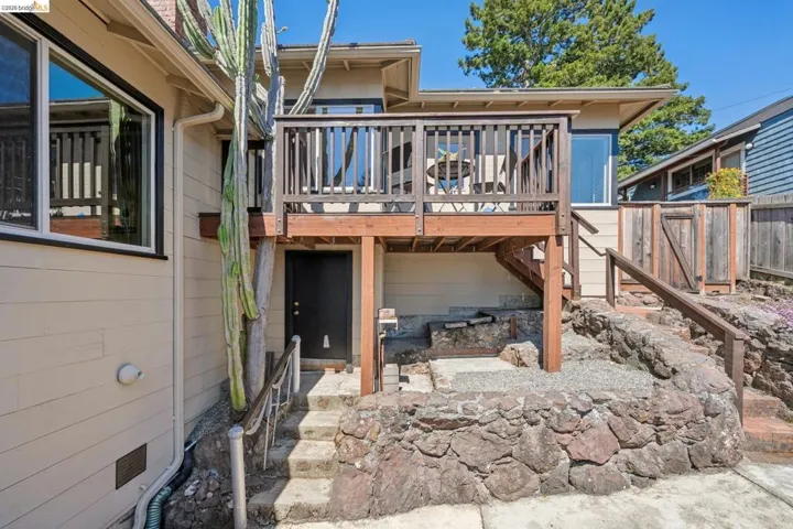 98 Fairlawn Dr, Berkeley, California 94708