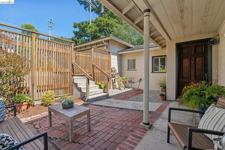 98 Fairlawn Dr, Berkeley, California 94708