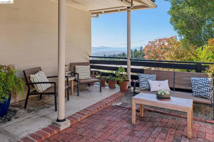 98 Fairlawn Dr, Berkeley, California 94708