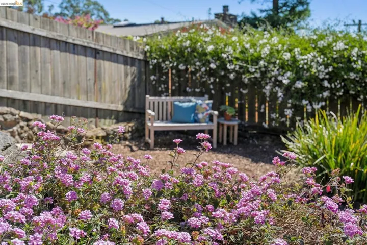 98 Fairlawn Dr, Berkeley, California 94708