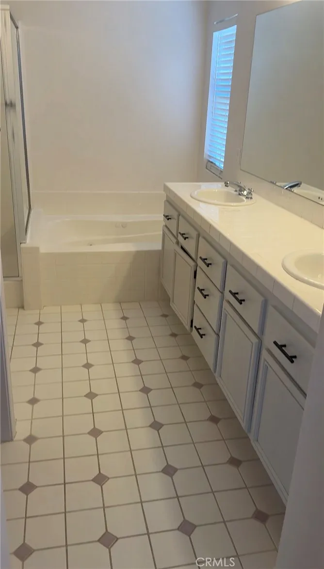Main bathroom