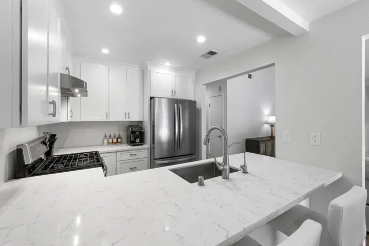 5691 Makati Circle G, San Jose, California 95123