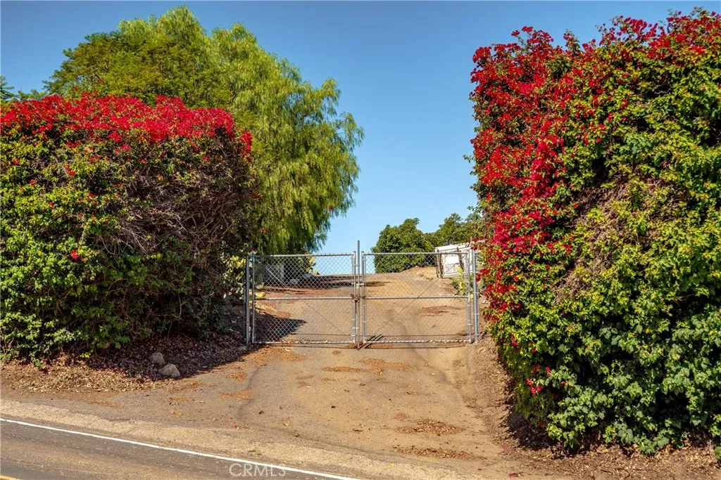 Beautiful Gated Entry