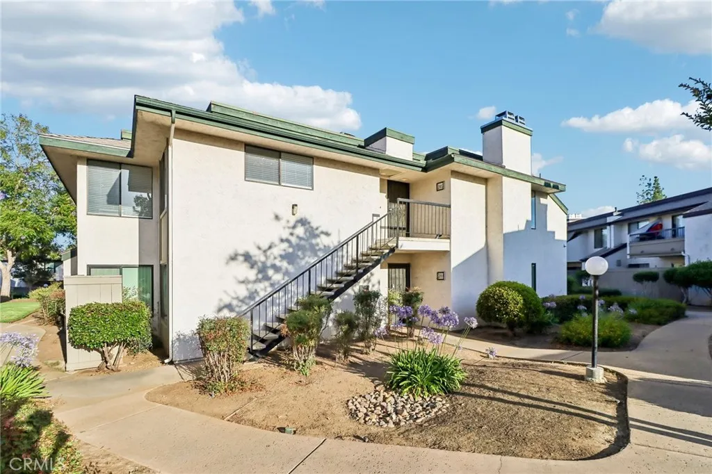 450 W Vermont