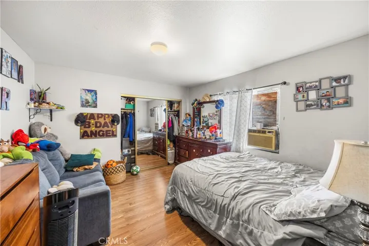 1219 S Downey, Los Angeles, California 90023
