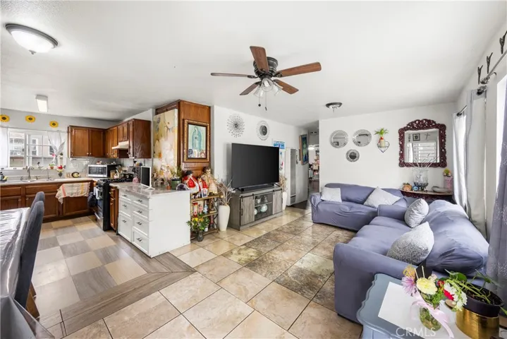 1219 S Downey, Los Angeles, California 90023