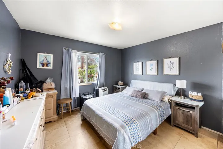 1219 S Downey, Los Angeles, California 90023