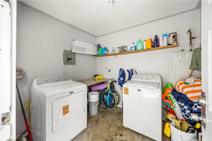 1219 S Downey, Los Angeles, California 90023