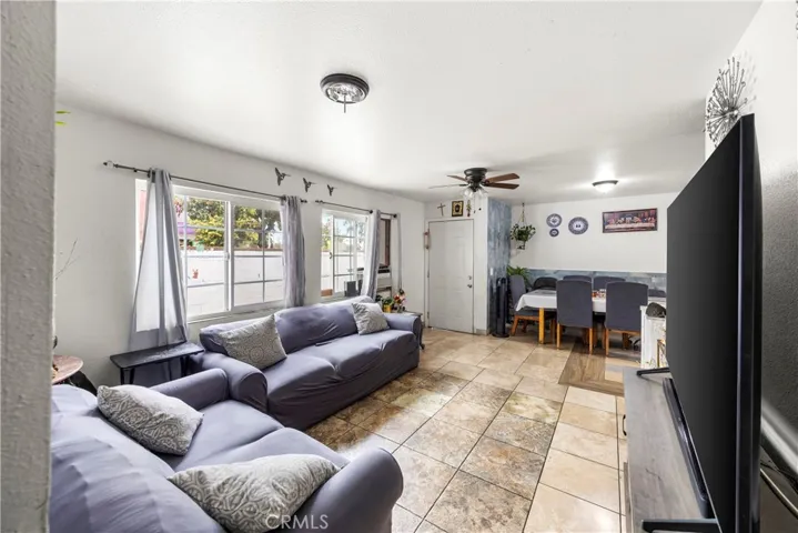 1219 S Downey, Los Angeles, California 90023