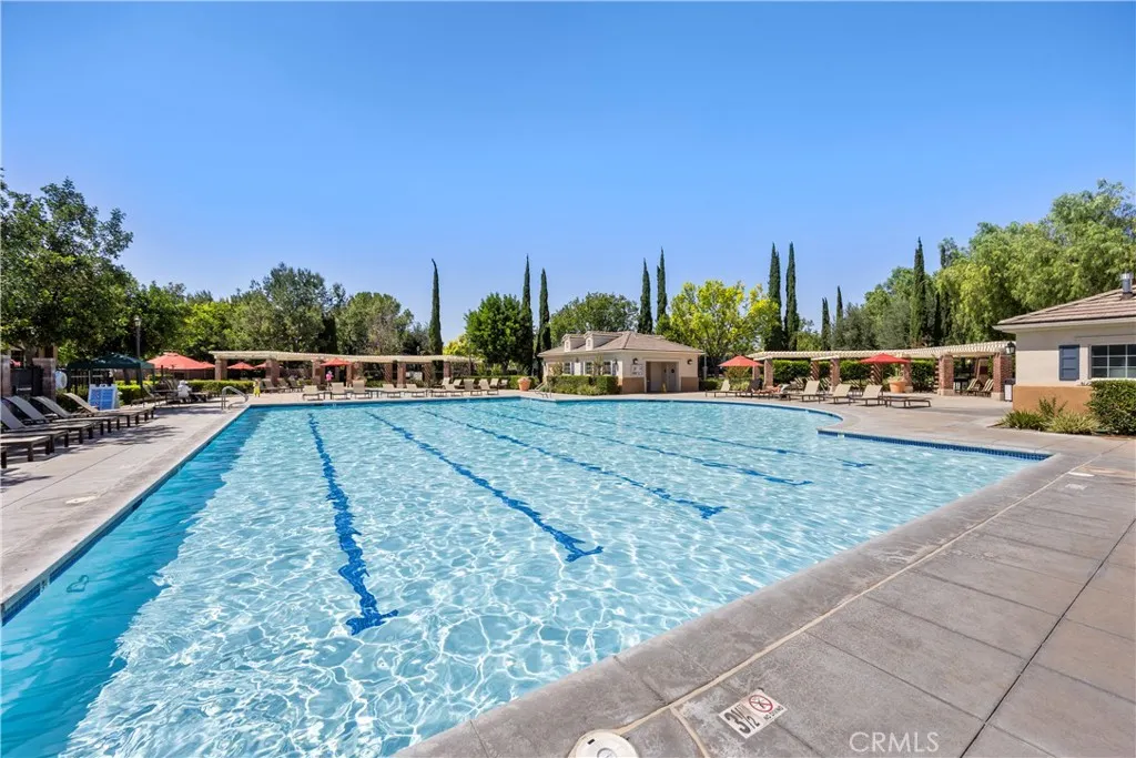 Community pool