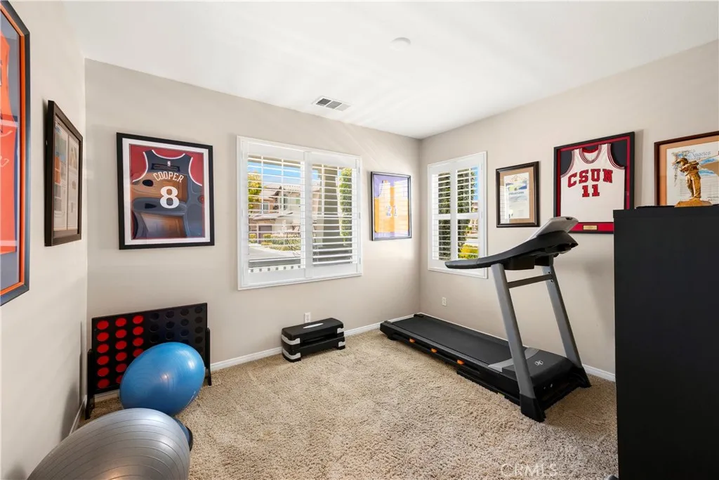 Downstairs bed, office or gym