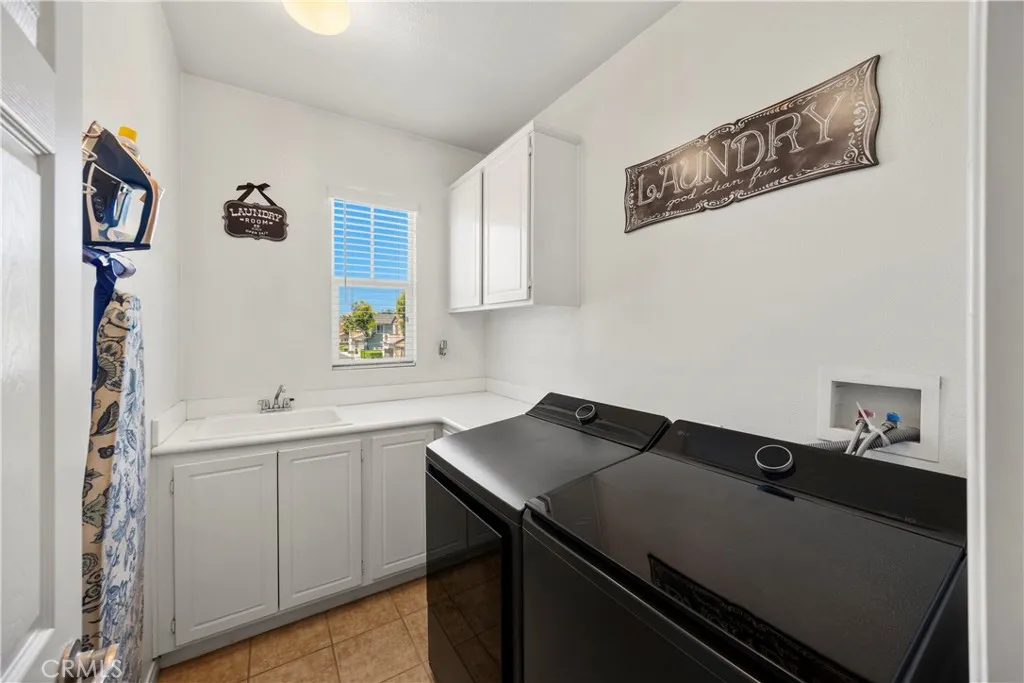 Laundry with sink
