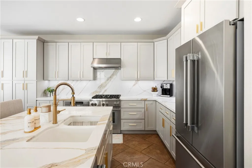 Refrigerator with French Doors