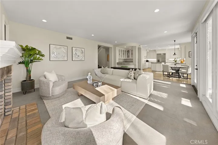 5 Chester, Irvine, California 92603