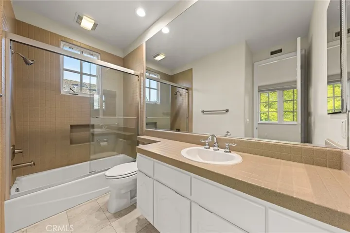 5 Chester, Irvine, California 92603