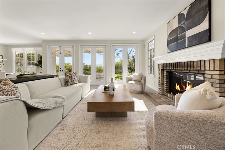 5 Chester, Irvine, California 92603