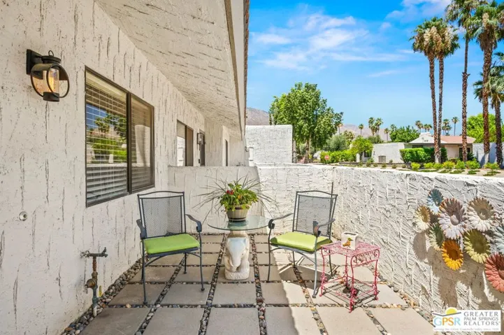 2117 Sunshine Way, Palm Springs, California 92264