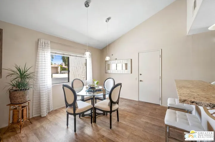 2117 Sunshine Way, Palm Springs, California 92264