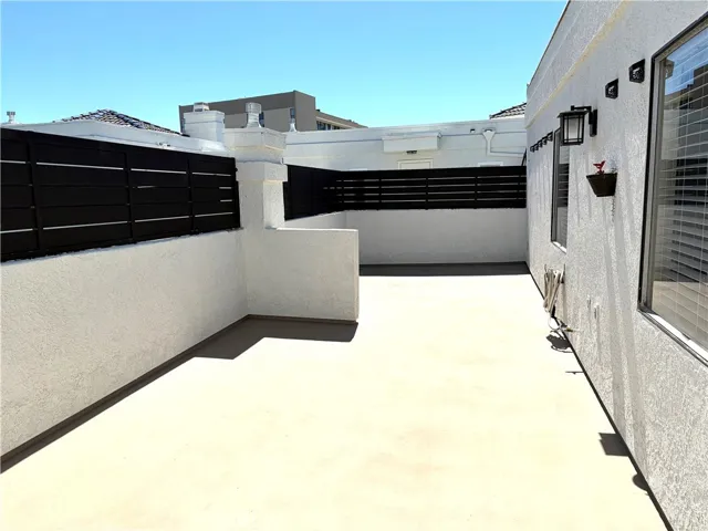 3rd level rooftop deck