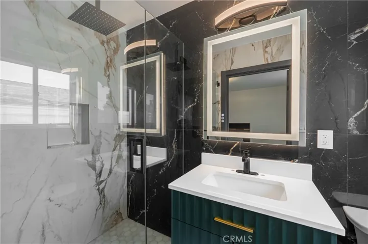 10111 Oso Avenue, Chatsworth, California 91311