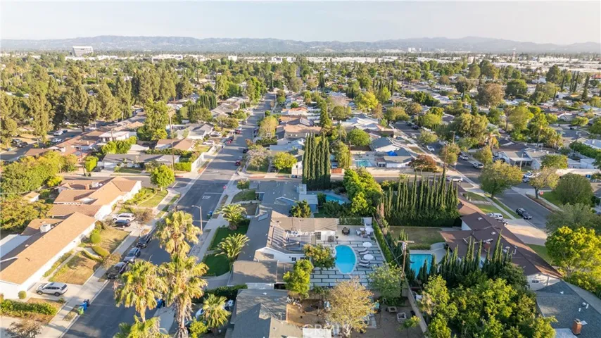 10111 Oso Avenue, Chatsworth, California 91311