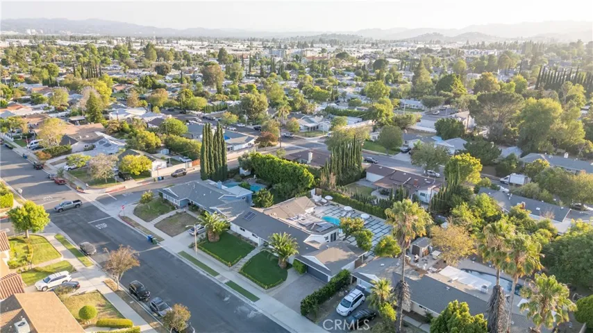 10111 Oso Avenue, Chatsworth, California 91311