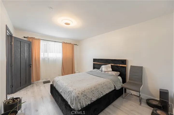 10111 Oso Avenue, Chatsworth, California 91311